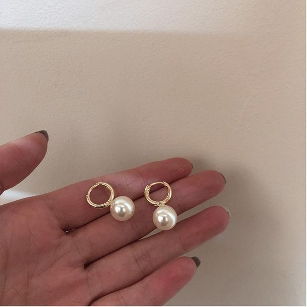 hoop & huggie 2021 korean version of the temperament baroque vintage matte metal gold pearl earrings jewelry party women, Golden;silver
hoop & huggie 2021 korean version of the temperament baroque vintage matte metal gold pearl earrings jewelry party women, Golden;silver