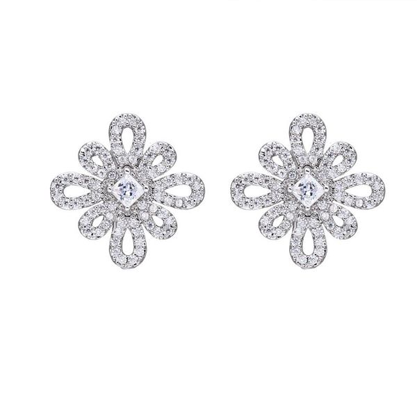 bettyue new arrival distinctive knot shape with cubic zircon stud earring women banquet decoration first choice fashion trend, Golden;silver
bettyue new arrival distinctive knot shape with cubic zircon stud earring women banquet decoration first choice fashion trend, Golden;silver