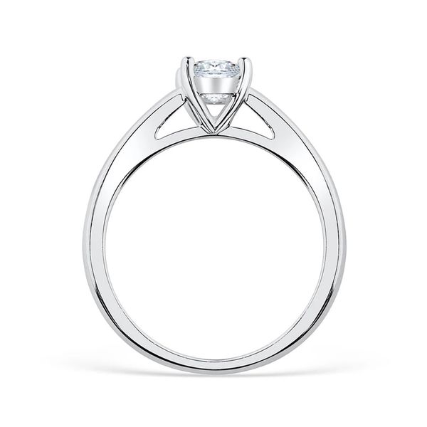 fashion tonglin popular new s925 sterling silver ring womens jewelry fashion egg-shaped single diamond ring one piece dropshipping fashion d
fashion tonglin popular new s925 sterling silver ring womens jewelry fashion egg-shaped single diamond ring one piece dropshipping fashion d