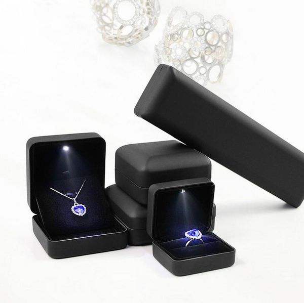 luxury pu leather jewelry box for ring bracelet pendant necklace earring cases gift boxes wedding organizer
luxury pu leather jewelry box for ring bracelet pendant necklace earring cases gift boxes wedding organizer