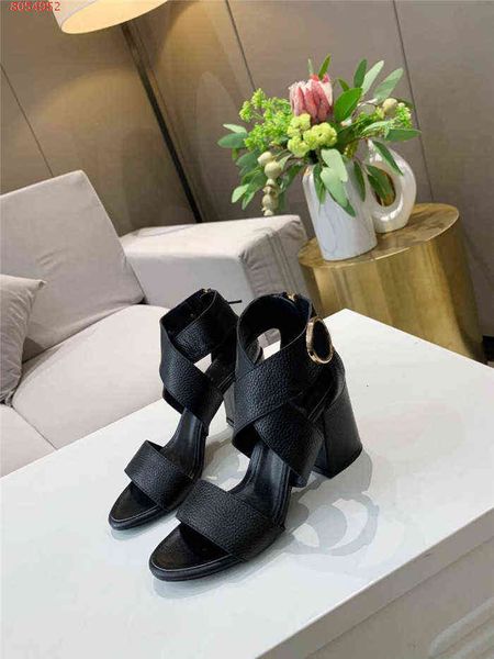 leather fashion solid-color sandals ladies wear cross-lacing round buckle thick heels heel height 7.5 cm with complete packaging, Black
leather fashion solid-color sandals ladies wear cross-lacing round buckle thick heels heel height 7.5 cm with complete packaging, Black