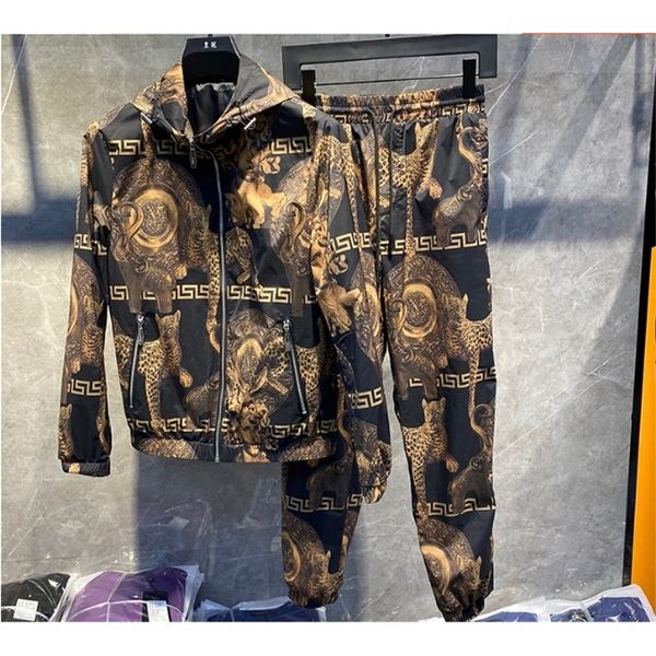 new fashion famous suit jacket+pant leopard print famous brand clothing luxury with hood print hiphop sets for men 201124, Gray
new fashion famous suit jacket+pant leopard print famous brand clothing luxury with hood print hiphop sets for men 201124, Gray