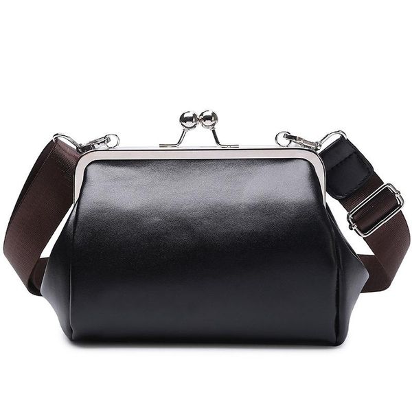new 2021 women's retro black clip shoulder bag with wide strap vintage messenger bag female pu leather travel crossbody bags
new 2021 women's retro black clip shoulder bag with wide strap vintage messenger bag female pu leather travel crossbody bags