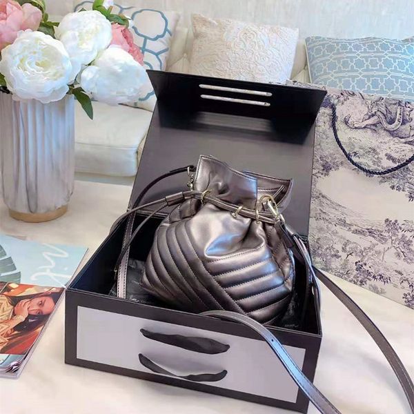 original leather drawstring bucket bag fashion women shoulder bags mini purse lady woven belt handbag tb letter crossbody bag wholesale
original leather drawstring bucket bag fashion women shoulder bags mini purse lady woven belt handbag tb letter crossbody bag wholesale