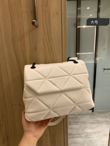 new women's crossbody bags shoulder bags envelope bag large flaps vintage fashion style with diamond stripes with gift box #p.d.a.bags
new women's crossbody bags shoulder bags envelope bag large flaps vintage fashion style with diamond stripes with gift box #p.d.a.bags