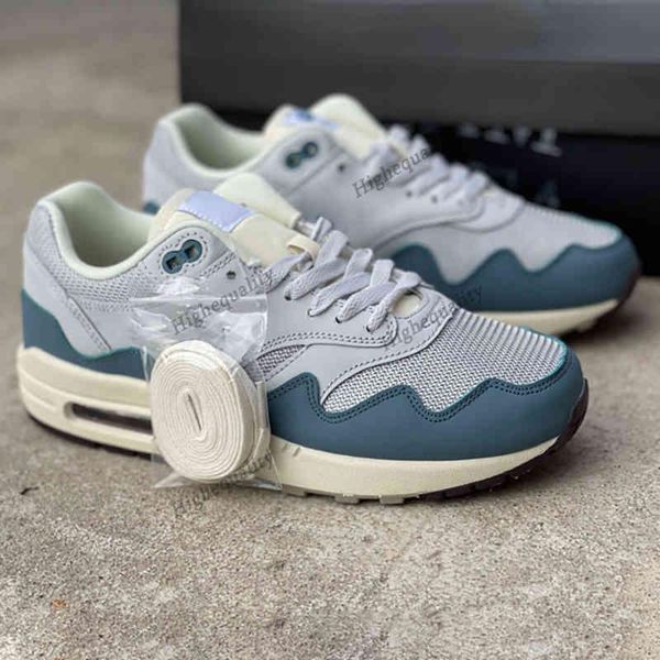 2021 1 patta the wave monarch 1 1s aqua noise running shoes metallic silver monarch-pure platinum men women mens trainer fashion sports 1top, White;red
2021 1 patta the wave monarch 1 1s aqua noise running shoes metallic silver monarch-pure platinum men women mens trainer fashion sports 1top, White;red