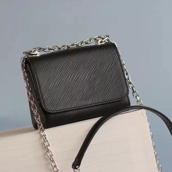 mini handbag purse twist design crossbody bag wave pattern genuine leather fashion chain shoulder bags flap messneger pocket woman
mini handbag purse twist design crossbody bag wave pattern genuine leather fashion chain shoulder bags flap messneger pocket woman