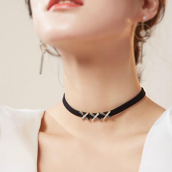 chokers design black velvet choker necklace gothic handmade with charm rhinestone xxx emo for women collares mujer, Golden;silver
chokers design black velvet choker necklace gothic handmade with charm rhinestone xxx emo for women collares mujer, Golden;silver
