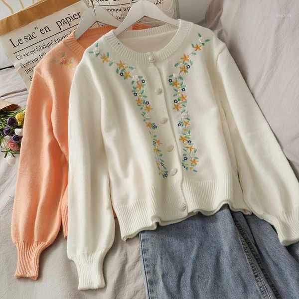 2020 autumn vintage flower embroidered single breasted round neck sweater women long sleeve knitted cardigan1, White
2020 autumn vintage flower embroidered single breasted round neck sweater women long sleeve knitted cardigan1, White