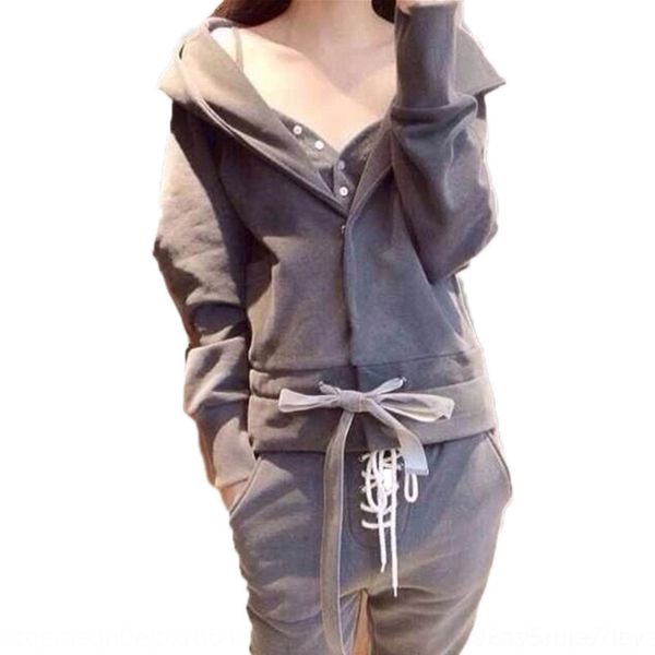 d3fds women's 2020 women's new casual hoodie with sportswear autumn sportswear hat hoodie three-piece suit cizym, Gray
d3fds women's 2020 women's new casual hoodie with sportswear autumn sportswear hat hoodie three-piece suit cizym, Gray