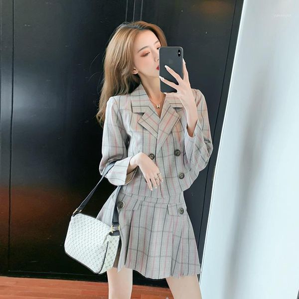korea women short check gingham plaid blazer and high waist pleated mini short skirts set long sleeve suits 2 pieces set1, White
korea women short check gingham plaid blazer and high waist pleated mini short skirts set long sleeve suits 2 pieces set1, White