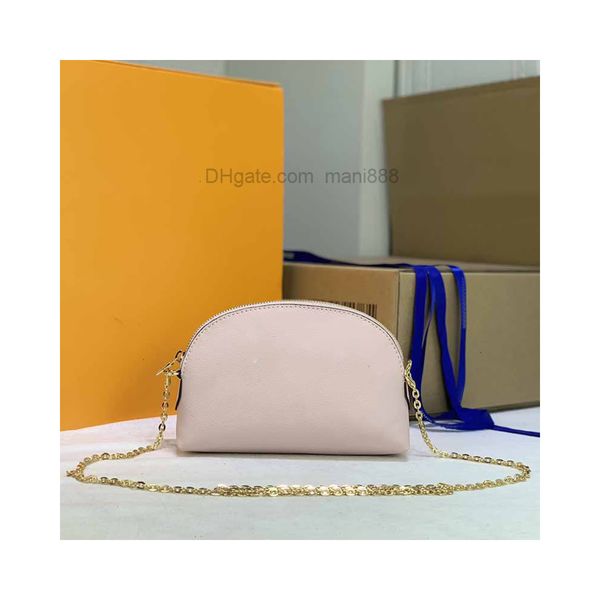 mini shell bag cosmetic bags women small handbag purse clutch genuine leather gradient l letter makeup pouch crossbody chain
mini shell bag cosmetic bags women small handbag purse clutch genuine leather gradient l letter makeup pouch crossbody chain
