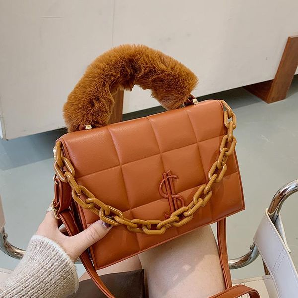 2020 new female bag creasing fashion messenger bag, plush handbag, small square bag, large capacity, 23cm
2020 new female bag creasing fashion messenger bag, plush handbag, small square bag, large capacity, 23cm
