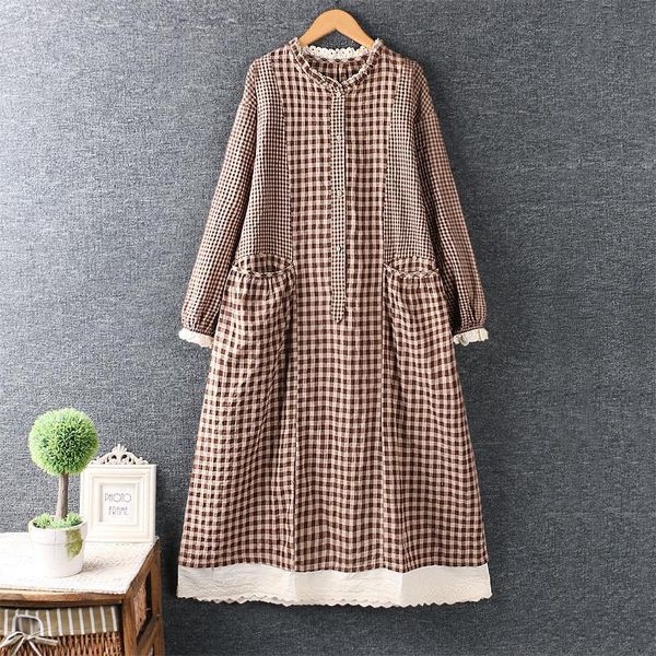artistic hipster autumn women's plaid loose dress cotton linen long-sleeved dress lace collar 7704, Black;gray
artistic hipster autumn women's plaid loose dress cotton linen long-sleeved dress lace collar 7704, Black;gray