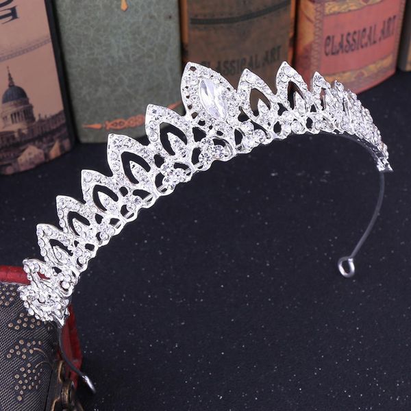 wedding accessories bridal headpieces designer inlaid rhinestones matching various dresses birthday party banquet performances gifts gift bo, Silver
wedding accessories bridal headpieces designer inlaid rhinestones matching various dresses birthday party banquet performances gifts gift bo, Silver