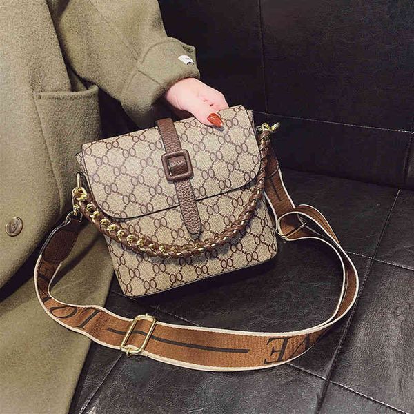 2022 factory wholesale autumn winter small bag women fashion net red ins single shoulder messenger large capacity broadband bucket bag
2022 factory wholesale autumn winter small bag women fashion net red ins single shoulder messenger large capacity broadband bucket bag