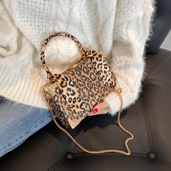 new mini leopard pu leather box-shaped crossbody bags for women 2020 chain handbags and purses female travel tote bags
new mini leopard pu leather box-shaped crossbody bags for women 2020 chain handbags and purses female travel tote bags