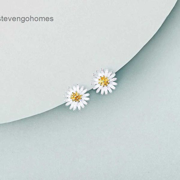 daisy silver sweet s925 pure simple little fresh sunflower earrings for female students, Golden
daisy silver sweet s925 pure simple little fresh sunflower earrings for female students, Golden