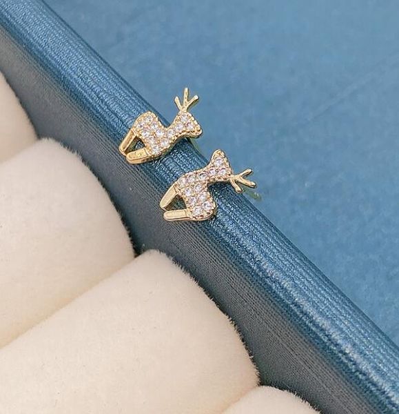 2020 the new cute deer earrings small and delicate earrings, mini earrings and s925 sterling silver needle 198, Golden;silver
2020 the new cute deer earrings small and delicate earrings, mini earrings and s925 sterling silver needle 198, Golden;silver