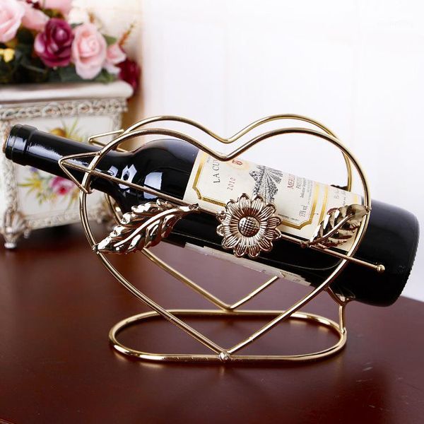 1pc iron crafts creative heart-shaped wine holder home furnishing table ornaments wholesale wine rack jx 11471
1pc iron crafts creative heart-shaped wine holder home furnishing table ornaments wholesale wine rack jx 11471