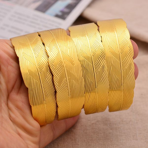 24k 4pcs middle east arab dubai olive leaf bracelet gold color bangles for women bride girl african gold color jewelry gifts 0930, Black
24k 4pcs middle east arab dubai olive leaf bracelet gold color bangles for women bride girl african gold color jewelry gifts 0930, Black