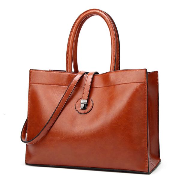 luxurys designers 2021 new fashion large capacity tote leisure portable one shoulder women's bag
luxurys designers 2021 new fashion large capacity tote leisure portable one shoulder women's bag