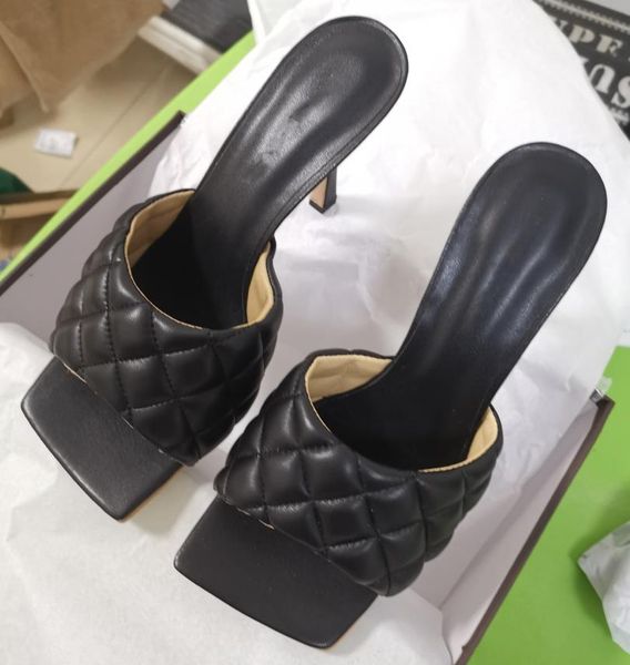 Women Padded High Heel Slippers Fashion Girl Summer Flat Slipper Designer Lady Quilted Leather Squared Sole Slide Sandal, Customize
Women Padded High Heel Slippers Fashion Girl Summer Flat Slipper Designer Lady Quilted Leather Squared Sole Slide Sandal, Customize