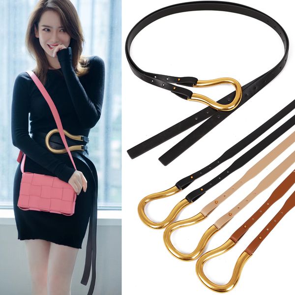 wind female personality net red skirt metal horseshoe buckle big u decoration windbreaker with belt, Black;brown
wind female personality net red skirt metal horseshoe buckle big u decoration windbreaker with belt, Black;brown