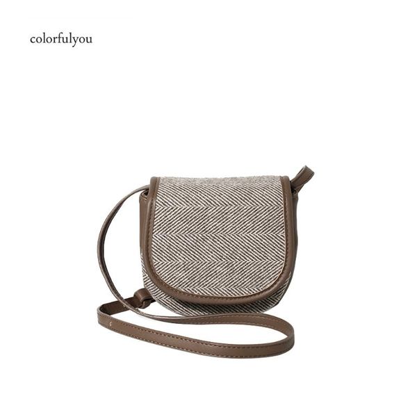 мода шерсть saddle bag женщины роскошных сумки плеча малых круглая сумка осень зима новый стиль коричневые сумки pu crossbody посланник
мода шерсть saddle bag женщины роскошных сумки плеча малых круглая сумка осень зима новый стиль коричневые сумки pu crossbody посланник