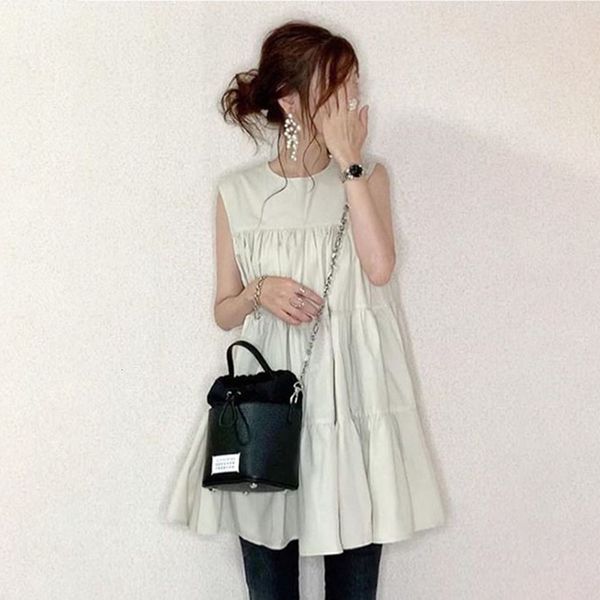 2021 new loose women summer sleeveless round neck shirts korean janpan female long blouse 5z49, White
2021 new loose women summer sleeveless round neck shirts korean janpan female long blouse 5z49, White