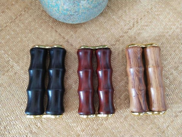 huanghuali wood carving hand to play with, palm roller, red sandalwood massager decompression
huanghuali wood carving hand to play with, palm roller, red sandalwood massager decompression