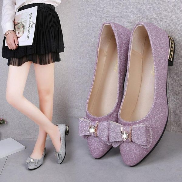 single shoes women mother shoes fashion sweet and elegant bow women's 2020 spring and autumn new thick heel women's, Black
single shoes women mother shoes fashion sweet and elegant bow women's 2020 spring and autumn new thick heel women's, Black