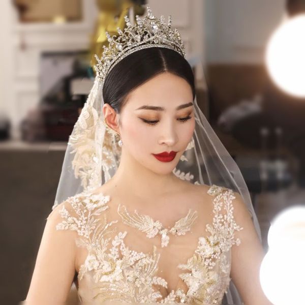 sstyle handmade diamond inlaid alloy golden bridal wedding headdress crown ornament s, Silver
sstyle handmade diamond inlaid alloy golden bridal wedding headdress crown ornament s, Silver