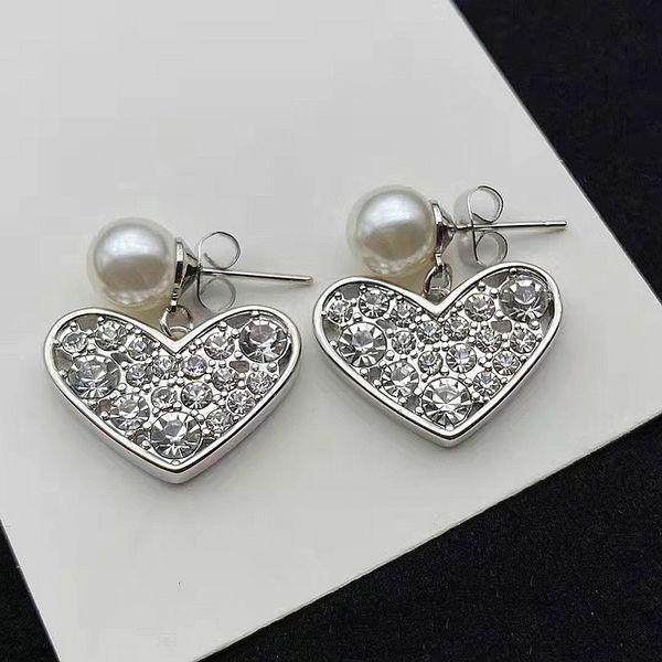 fashion silver letters ear studs letters love heart pearl earrings aretes for women party wedding lovers gift engagement jewelry with box, Golden;silver
fashion silver letters ear studs letters love heart pearl earrings aretes for women party wedding lovers gift engagement jewelry with box, Golden;silver