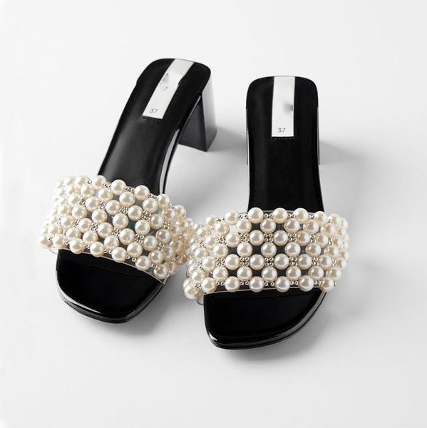 famous brand same design fashion 2020 ladies slippers and sandals pearls upper block heel women slides x1020, Black
famous brand same design fashion 2020 ladies slippers and sandals pearls upper block heel women slides x1020, Black