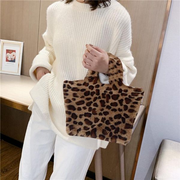 new handbag messenger bag fashion woman leopard pattern plush handbag autumn winter shoulder bag carteras mujer de hombroy bolso
new handbag messenger bag fashion woman leopard pattern plush handbag autumn winter shoulder bag carteras mujer de hombroy bolso