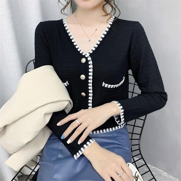 women's knits & tees v-neck black white female autumn clothes korean knitted cardigan sweater for women winter clothing 2021 f1237
women's knits & tees v-neck black white female autumn clothes korean knitted cardigan sweater for women winter clothing 2021 f1237