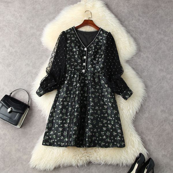 european and american women's wear spring 2022 new lace long sleeve v-neck patchwork jacquard fashion dress, Black;gray
european and american women's wear spring 2022 new lace long sleeve v-neck patchwork jacquard fashion dress, Black;gray