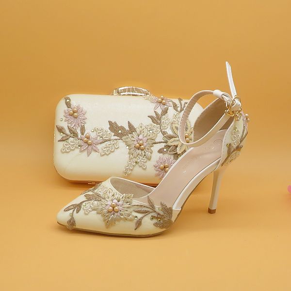 2020 new white lace flower wedding shoes with matching bags high heels pointed toe ankle strap ladies party shoe and bag set, Black
2020 new white lace flower wedding shoes with matching bags high heels pointed toe ankle strap ladies party shoe and bag set, Black
