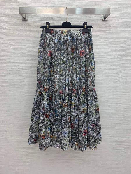 autumn and winter 2020 new style and versatile small floral high waist skirt, Black;gray
autumn and winter 2020 new style and versatile small floral high waist skirt, Black;gray