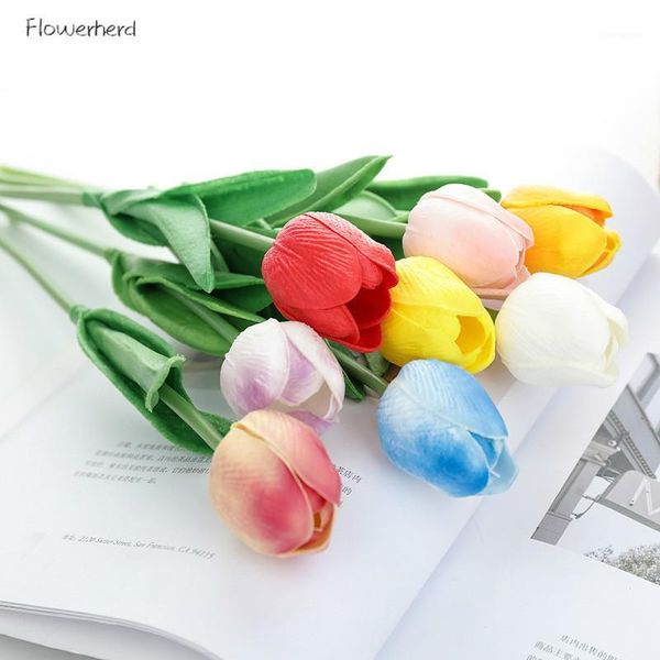 simulation mini tulip fake flower home living room decoration flower arrangement material wedding decoration artificial1
simulation mini tulip fake flower home living room decoration flower arrangement material wedding decoration artificial1
