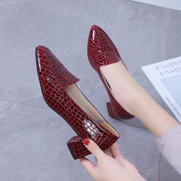 plus size office lady shoes women high heels dress shoes patent leather snake pattern pumps chunky heels zapatos mujer 7661g, Black
plus size office lady shoes women high heels dress shoes patent leather snake pattern pumps chunky heels zapatos mujer 7661g, Black