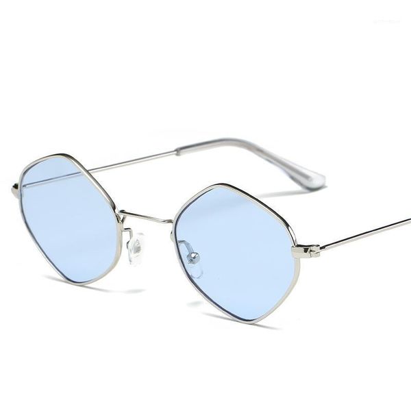 sunglasses 2021 fashion small frame metal ladies brand designer men retro women glasses uv4001, White;black
sunglasses 2021 fashion small frame metal ladies brand designer men retro women glasses uv4001, White;black