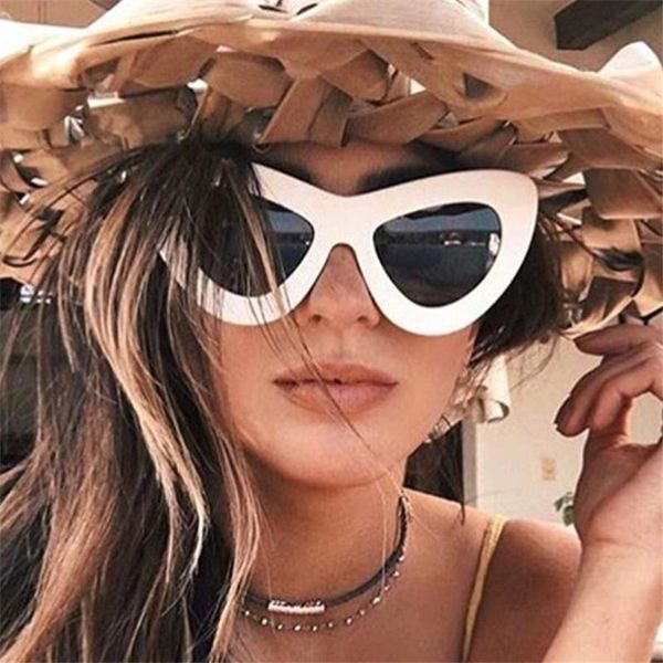 sunglasses retro oversized cat eye ladies brand designer vintage sun glasses for women eyewear feminino, White;black
sunglasses retro oversized cat eye ladies brand designer vintage sun glasses for women eyewear feminino, White;black