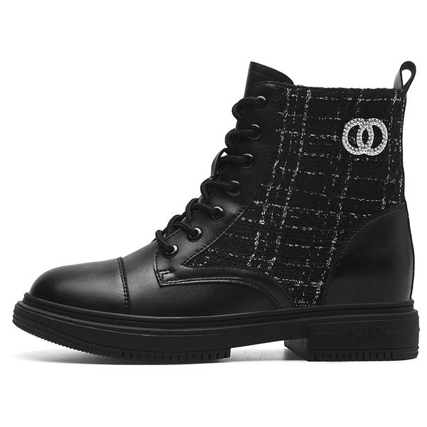 real leather sneakers women boots chaussures de designer sports loafers running martin platform casual outdoor luxurys designers bags a30
real leather sneakers women boots chaussures de designer sports loafers running martin platform casual outdoor luxurys designers bags a30