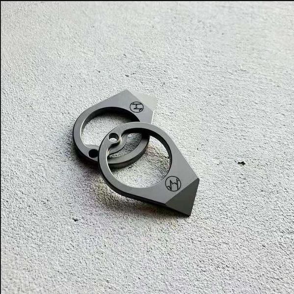 titanium alloy edc creative creative key chain подвесной многофункциональный палец tiger plater opener express нож с простой личностью 6456
titanium alloy edc creative creative key chain подвесной многофункциональный палец tiger plater opener express нож с простой личностью 6456