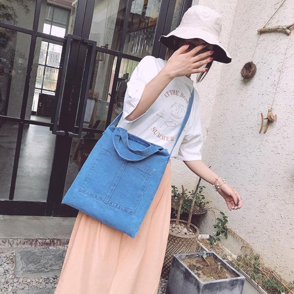 large capacity shoulder crossbody handbag fashionable denim women casual totes for ladies shopping traveling decoration
large capacity shoulder crossbody handbag fashionable denim women casual totes for ladies shopping traveling decoration