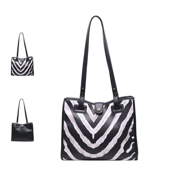2020 autumn winter tote bag ladies autumn winter fashion vintage versatile large capacity luxury pu litchi peel texture leather
2020 autumn winter tote bag ladies autumn winter fashion vintage versatile large capacity luxury pu litchi peel texture leather