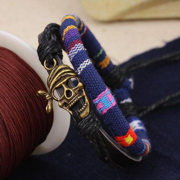 2016 new fashion skull leather bracelets punk pirate bracelets for men european and american jewelry sell sqchty new_dhbest, Golden;silver
2016 new fashion skull leather bracelets punk pirate bracelets for men european and american jewelry sell sqchty new_dhbest, Golden;silver