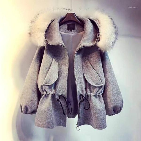 2018 women new winter clothing thicken woolen jacket female casual short loose solid woolen coats fur collar hooded overcoats1, Black
2018 women new winter clothing thicken woolen jacket female casual short loose solid woolen coats fur collar hooded overcoats1, Black